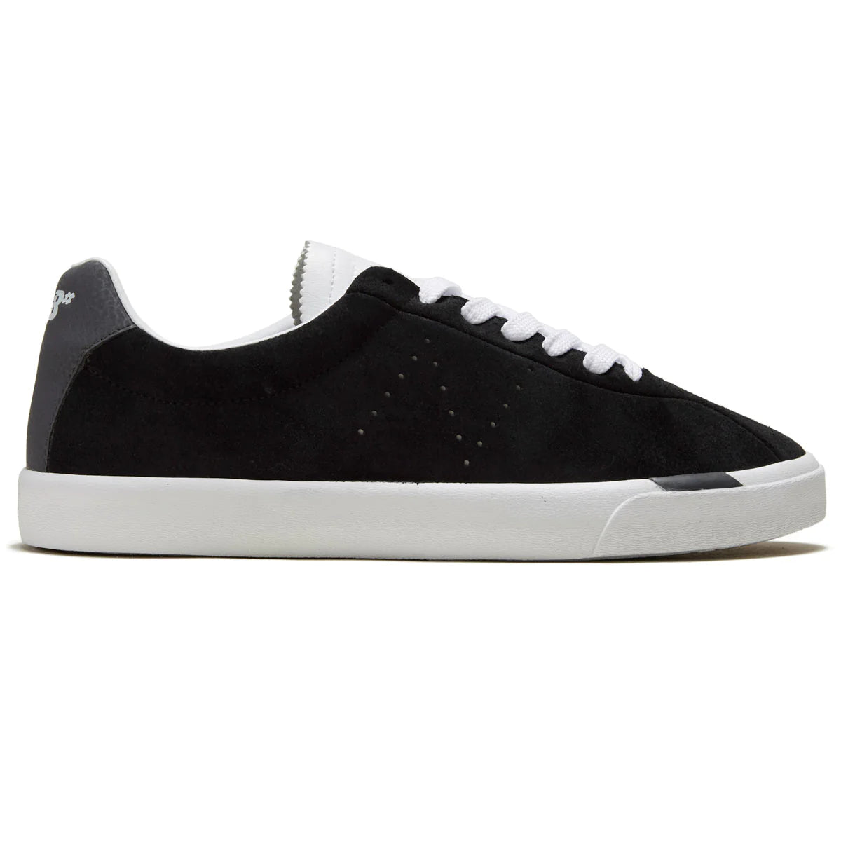 NB22, Black/White